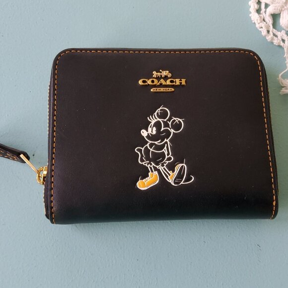 Coach Disney X Small Zip Around Wallet in Black with Minnie Motif 69204 - Picture 1 of 5